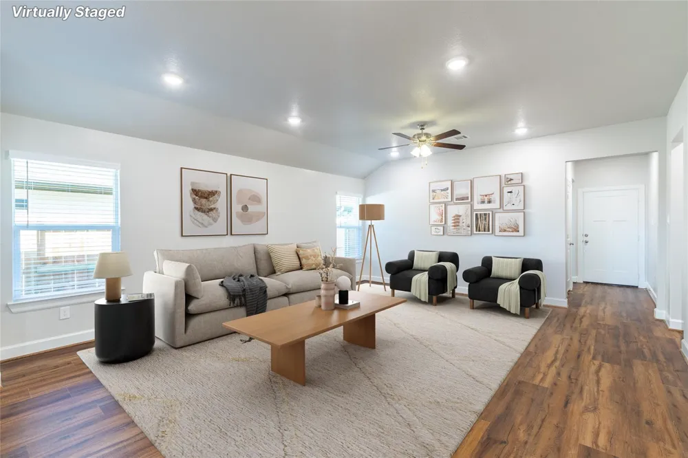 815 Roosevelt Navasota, TX 77868