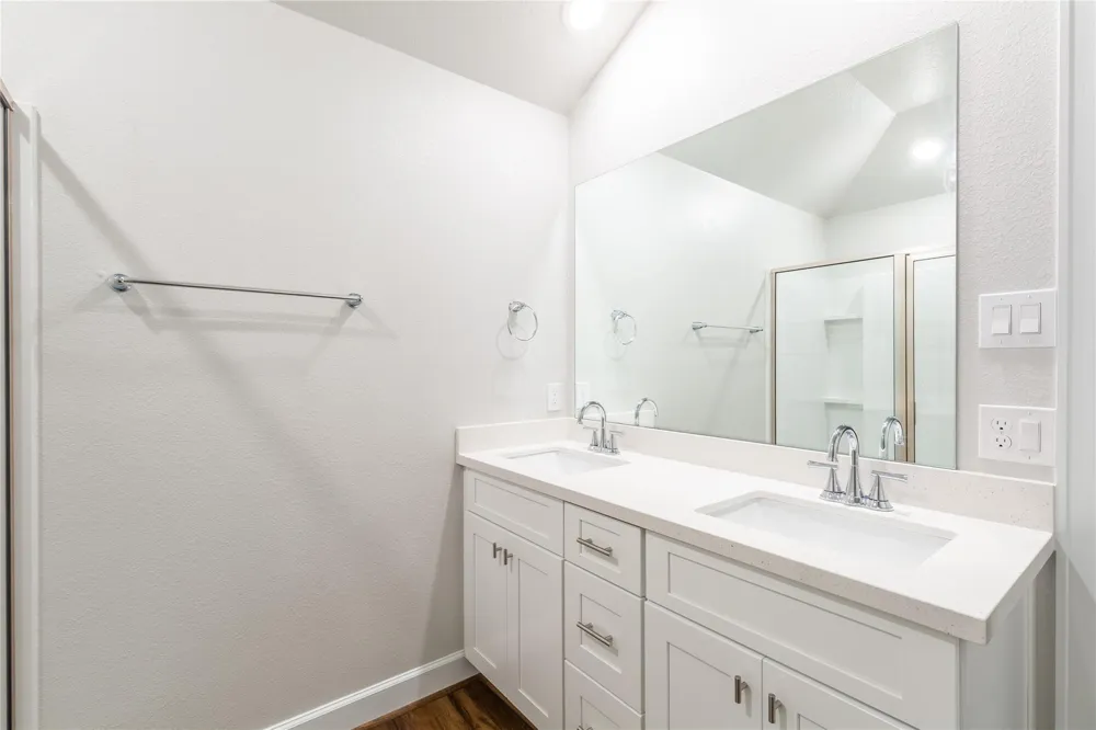 815 Roosevelt Navasota, TX 77868