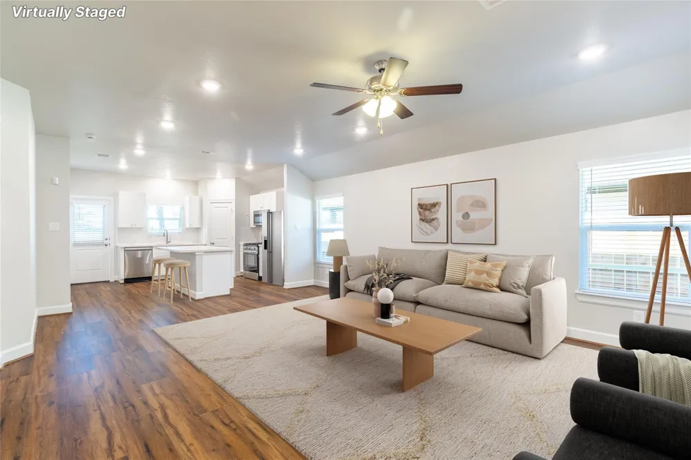 815 Roosevelt Navasota, TX 77868