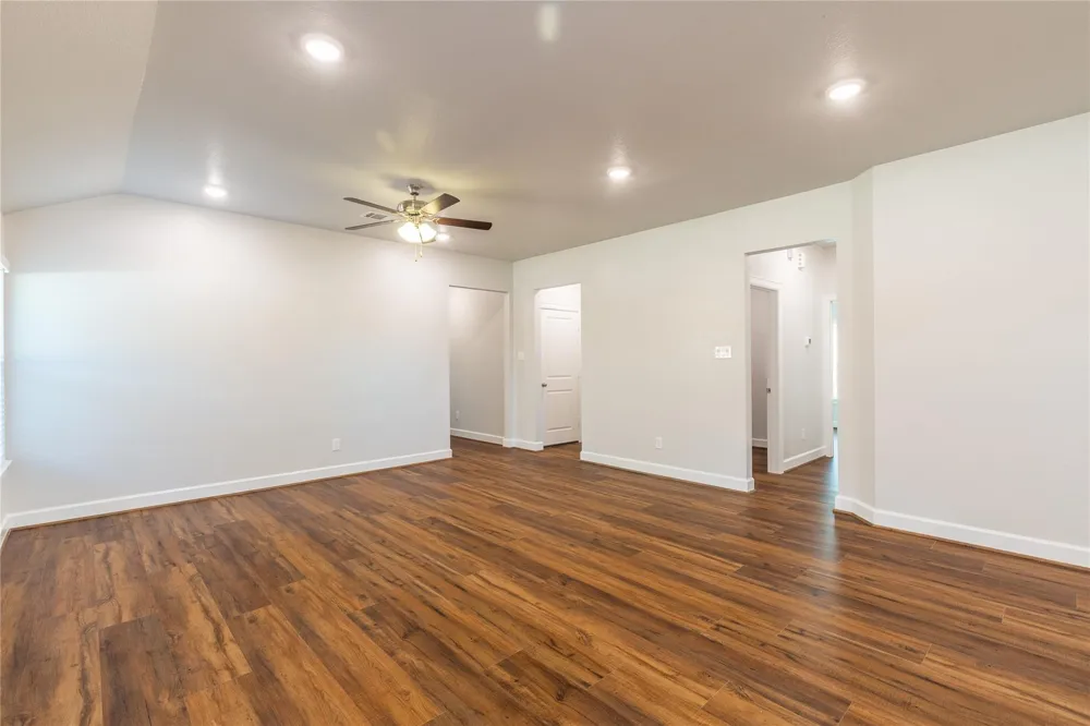 815 Roosevelt Navasota, TX 77868