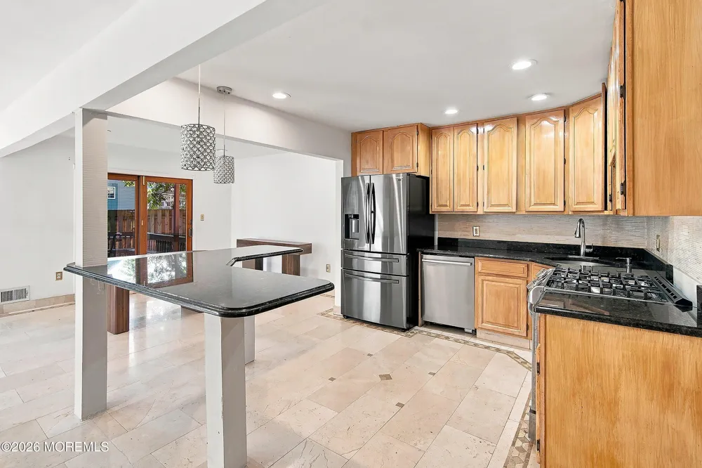 137 Marina Bay Court Highlands, NJ 07732