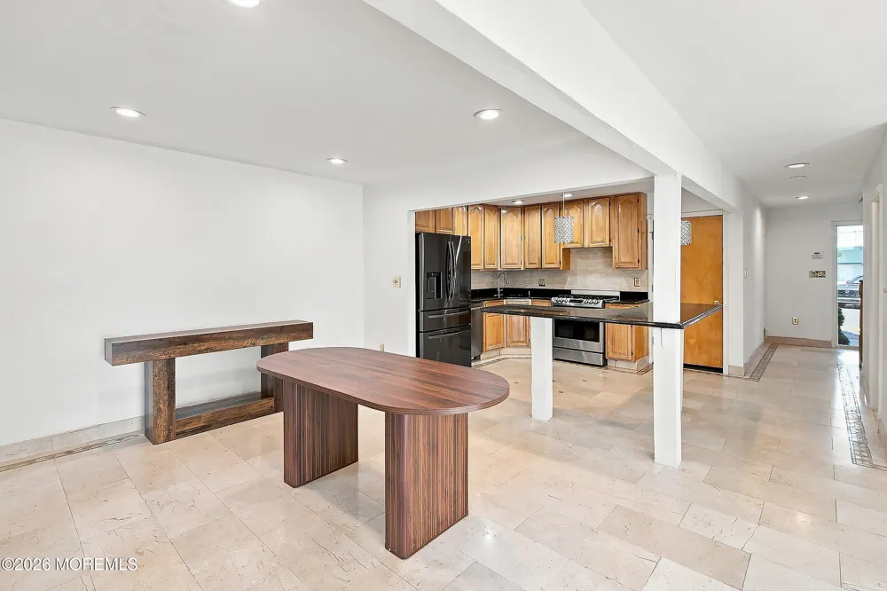 137 Marina Bay Court Highlands, NJ 07732