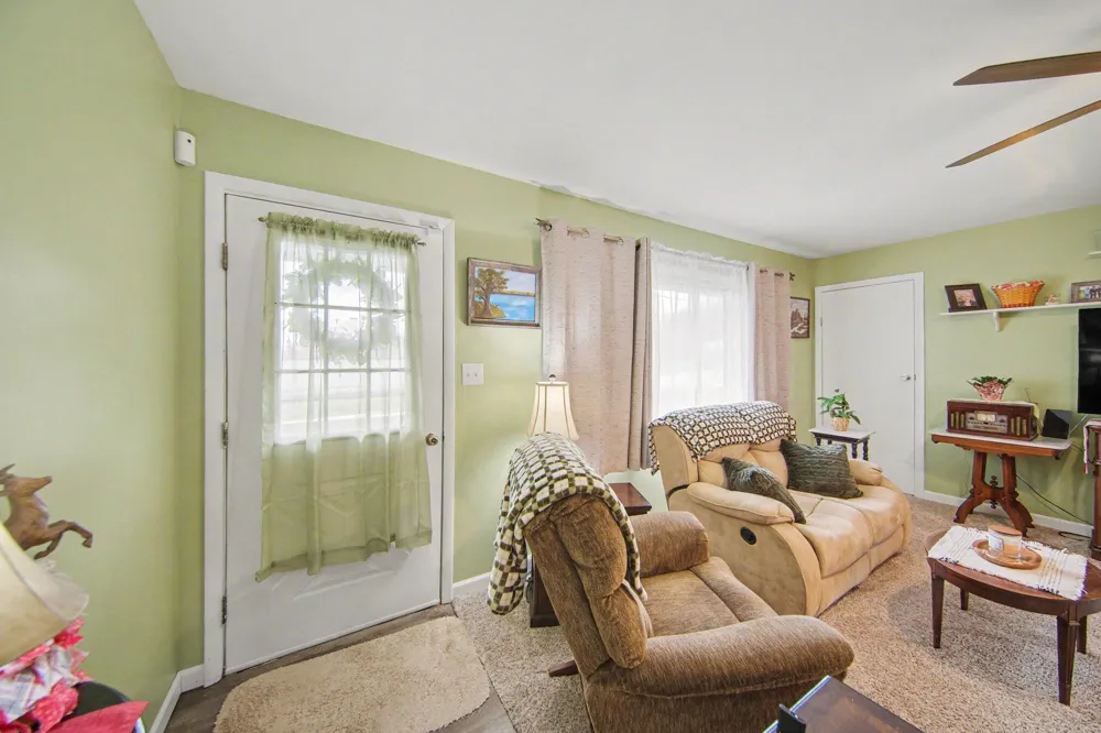 302 Hillsdale Street Blackman Charter Township, MI 49202