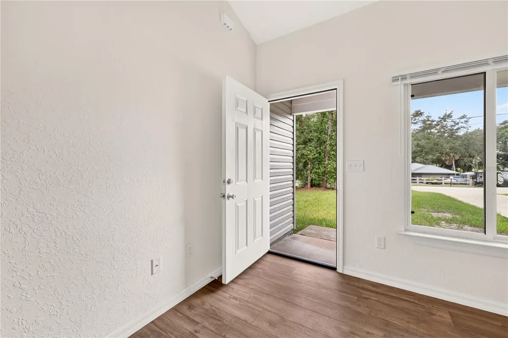 6255 SE 165TH COURT Ocklawaha, FL 32179