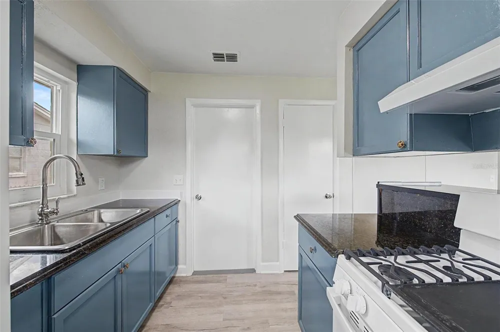 5608 12TH AVENUE S Tampa, FL 33619