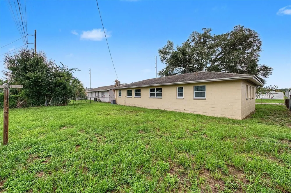 5608 12TH AVENUE S Tampa, FL 33619