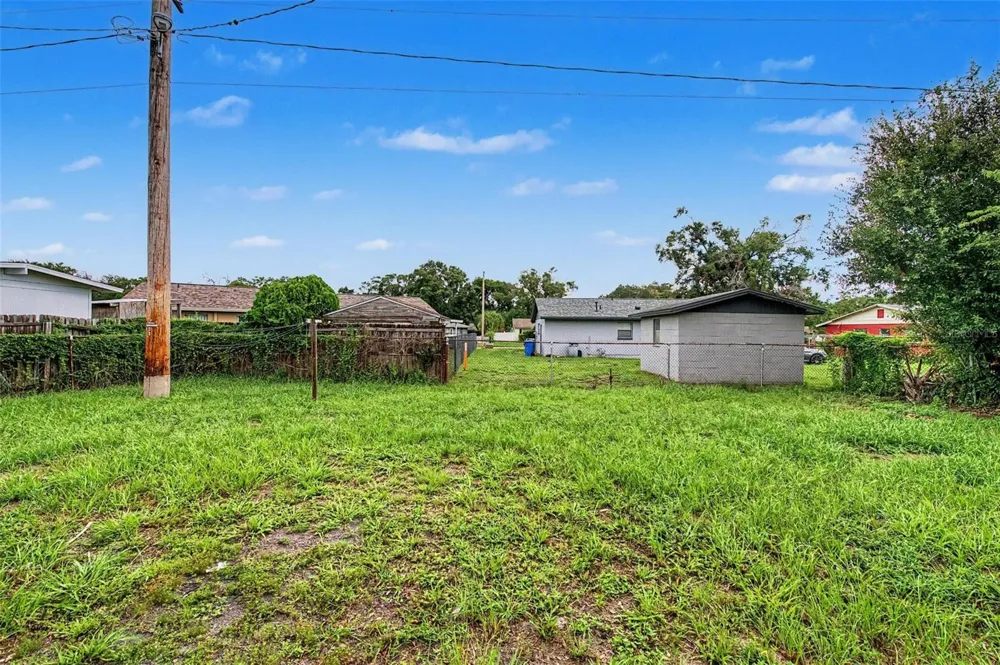 5608 12TH AVENUE S Tampa, FL 33619