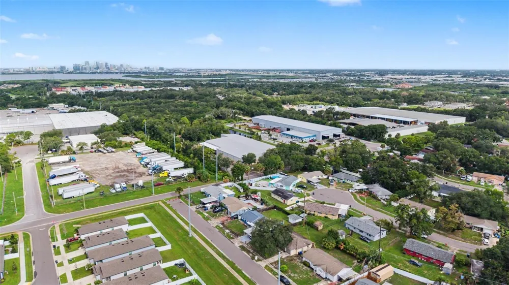 5608 12TH AVENUE S Tampa, FL 33619