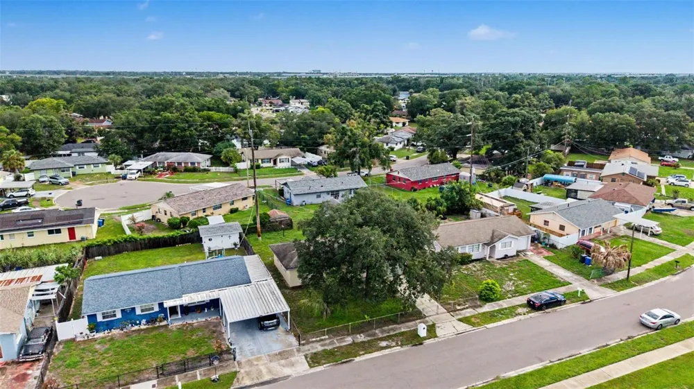 5608 12TH AVENUE S Tampa, FL 33619