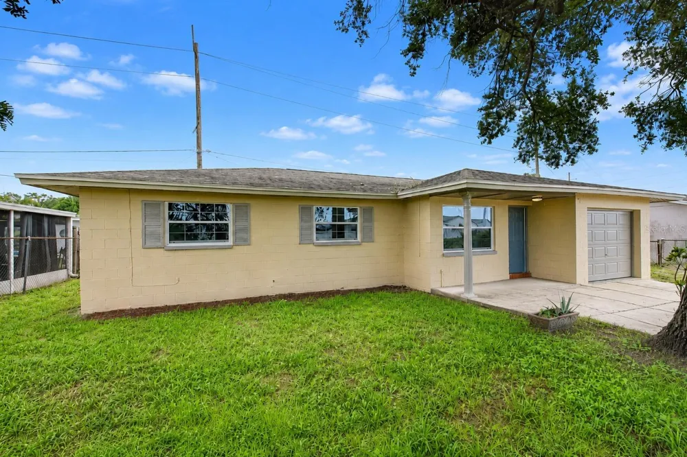 5608 12TH AVENUE S Tampa, FL 33619