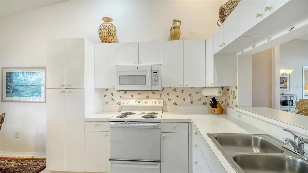 9330 CLUBSIDE CIRCLE #3306 Sarasota, FL 34238