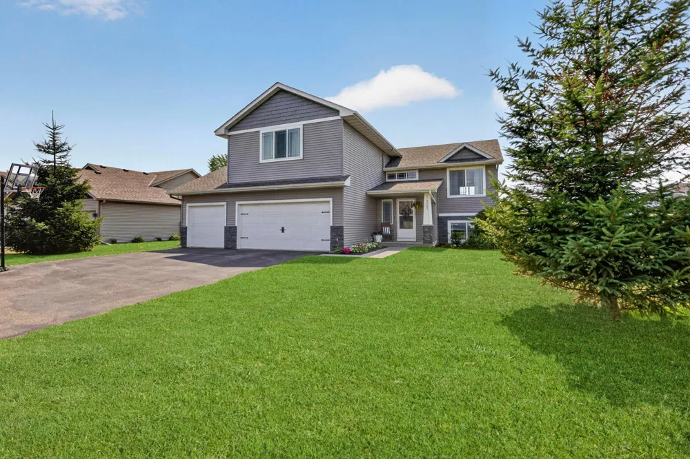 9067 Wolves Street Brainerd, MN 56401