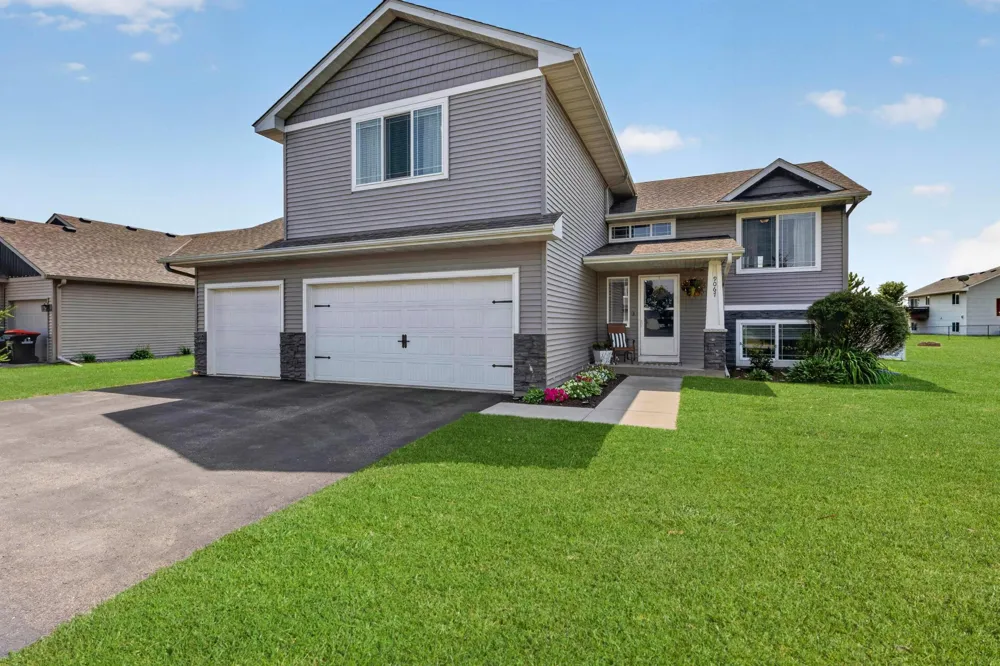 9067 Wolves Street Brainerd, MN 56401