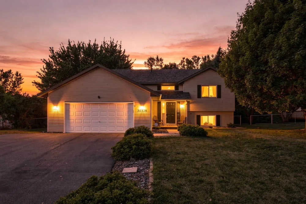 30936 Marigold Lane Lindstrom, MN 55045