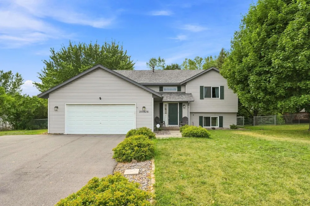 30936 Marigold Lane Lindstrom, MN 55045