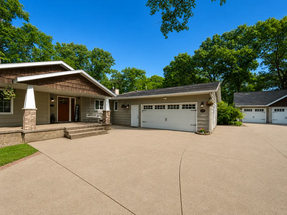 801 8th Avenue NE Little Falls, MN 56345