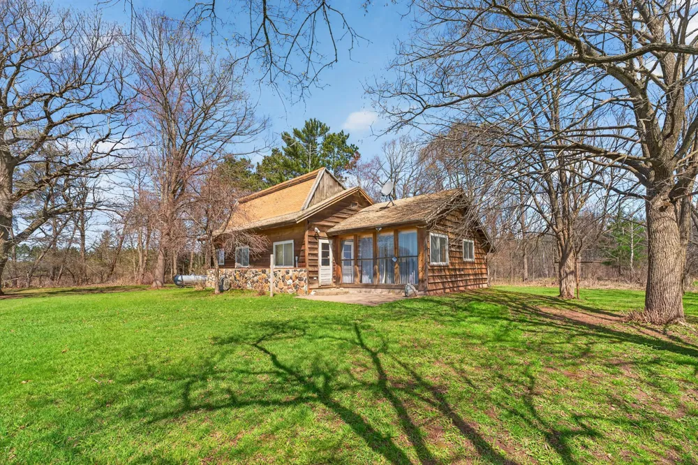 29224 Hawk Nest Lane Hinckley, MN 55037