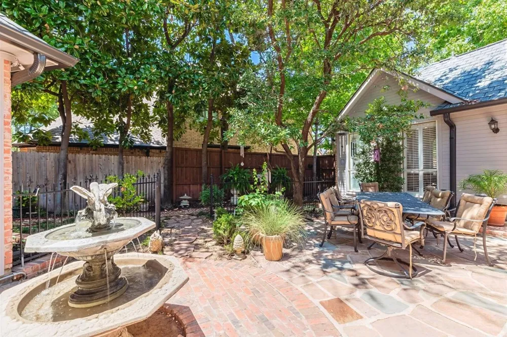 301 W Mill Valley Drive Colleyville, TX 76034