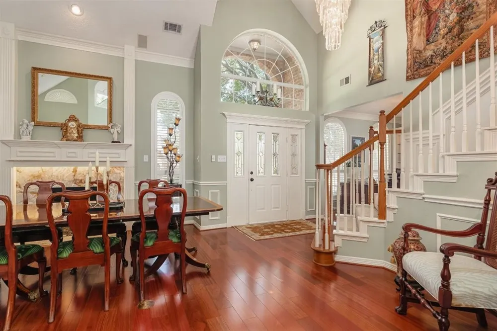 301 W Mill Valley Drive Colleyville, TX 76034