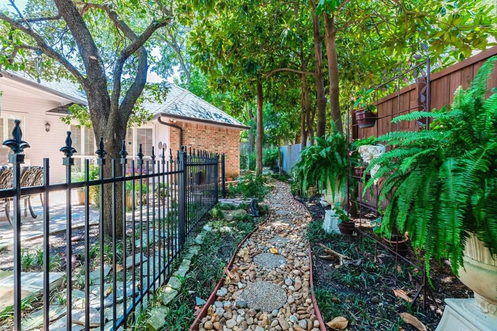 301 W Mill Valley Drive Colleyville, TX 76034