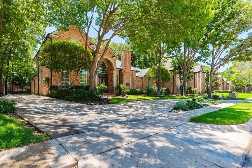 301 W Mill Valley Drive Colleyville, TX 76034