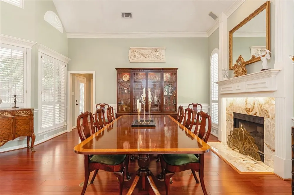 301 W Mill Valley Drive Colleyville, TX 76034