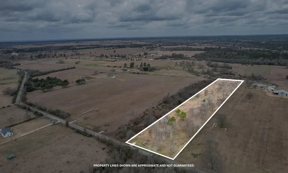 32186 Howell Road Waller, TX 77484