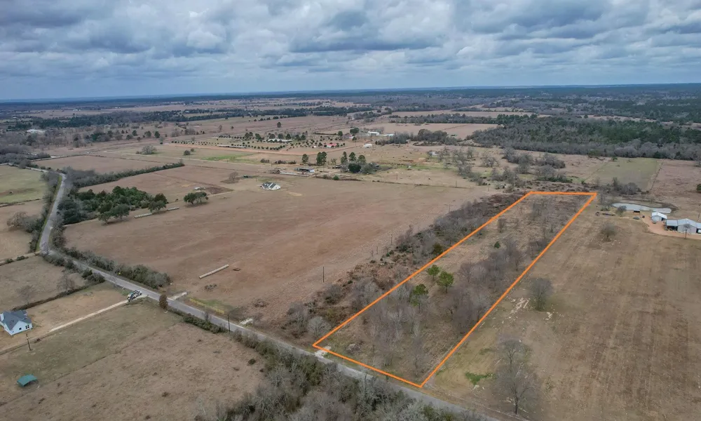 32186 Howell Road Waller, TX 77484