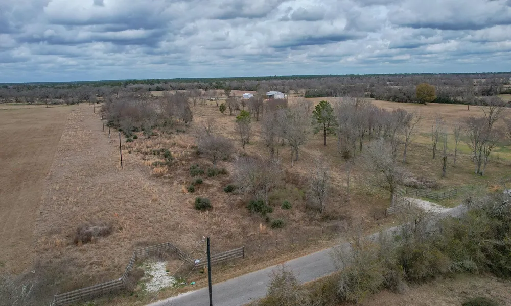 32186 Howell Road Waller, TX 77484