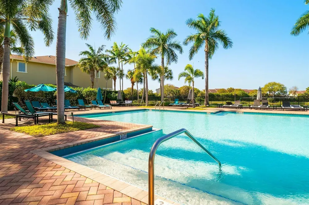 880 Millbrae Court #3 West Palm Beach, FL 33401