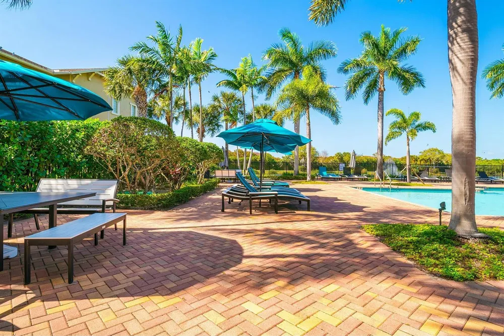880 Millbrae Court #3 West Palm Beach, FL 33401