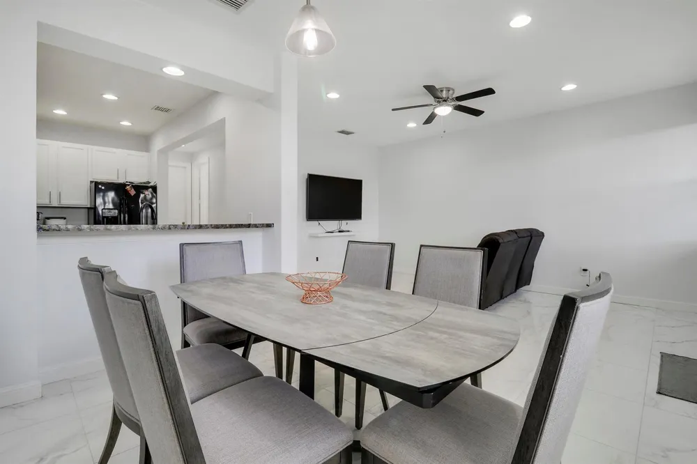 880 Millbrae Court #3 West Palm Beach, FL 33401