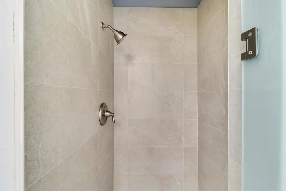 917 OCEAN BREEZE 