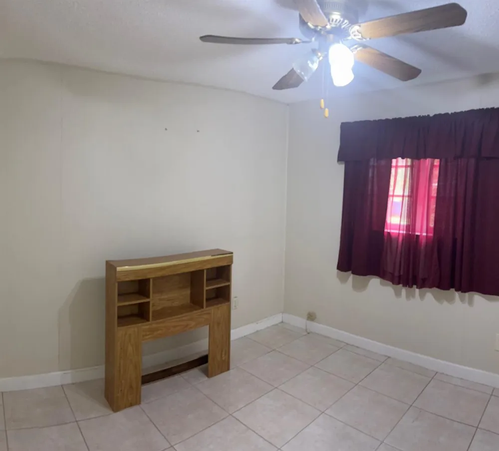 1117 NE 23RD STREET Belle Glade, FL 33430