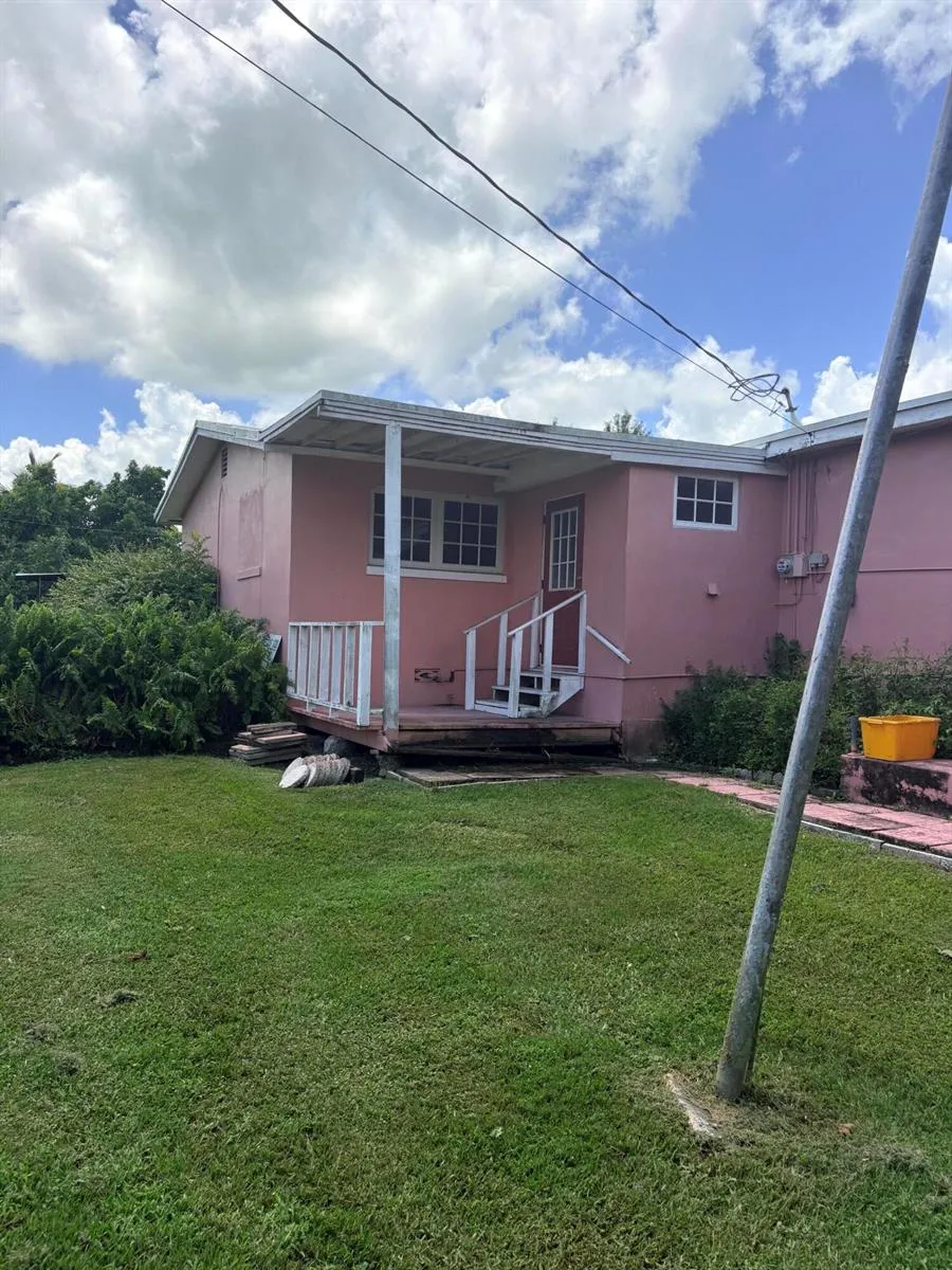 1117 NE 23RD STREET Belle Glade, FL 33430