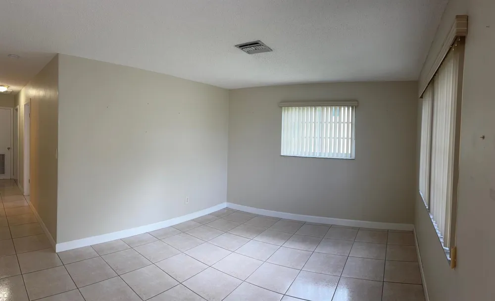 1117 NE 23RD STREET Belle Glade, FL 33430