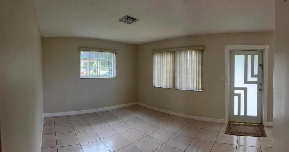 1117 NE 23RD STREET Belle Glade, FL 33430