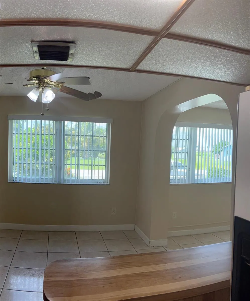 1117 NE 23RD STREET Belle Glade, FL 33430