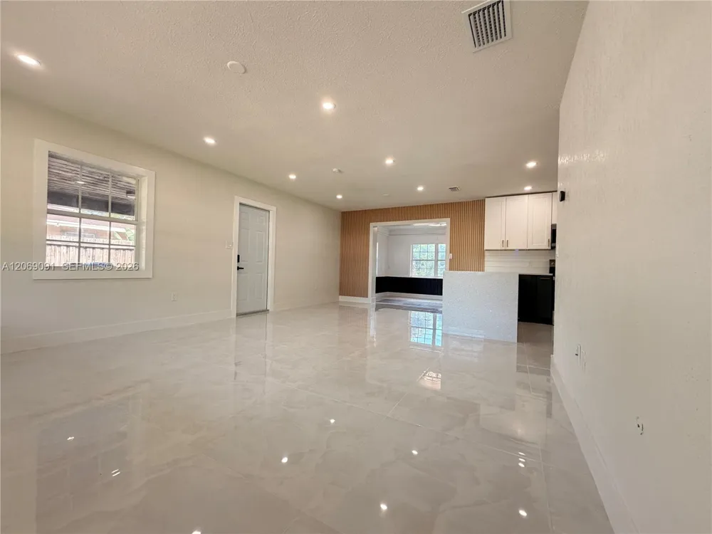 Address Not Shown Bradenton, FL 34205