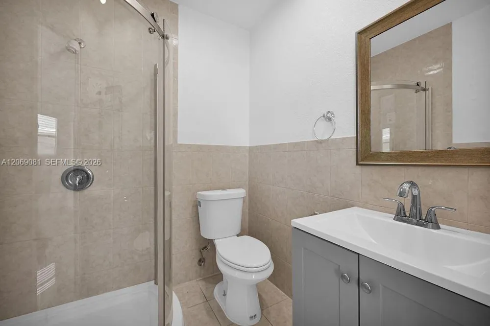 6953 SW 7th St Margate, FL 33068