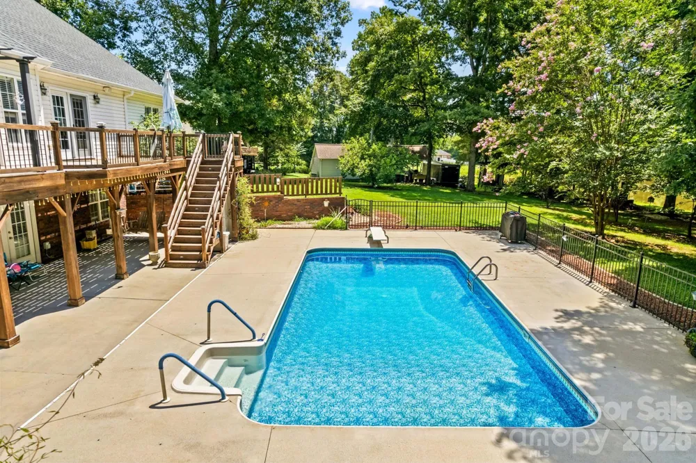 276 Falcon Crest Lane Salisbury, NC 28147