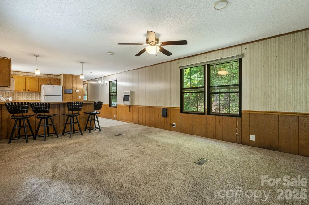 1903 Old Mountain Road Mars Hill, NC 28753