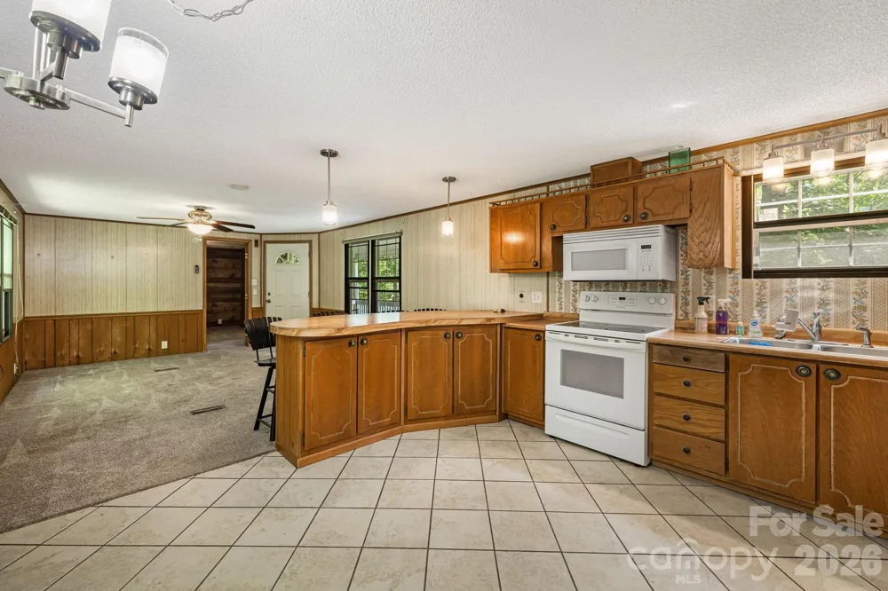 1903 Old Mountain Road Mars Hill, NC 28753