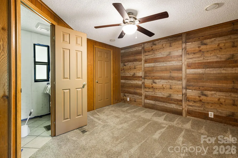 1903 Old Mountain Road Mars Hill, NC 28753