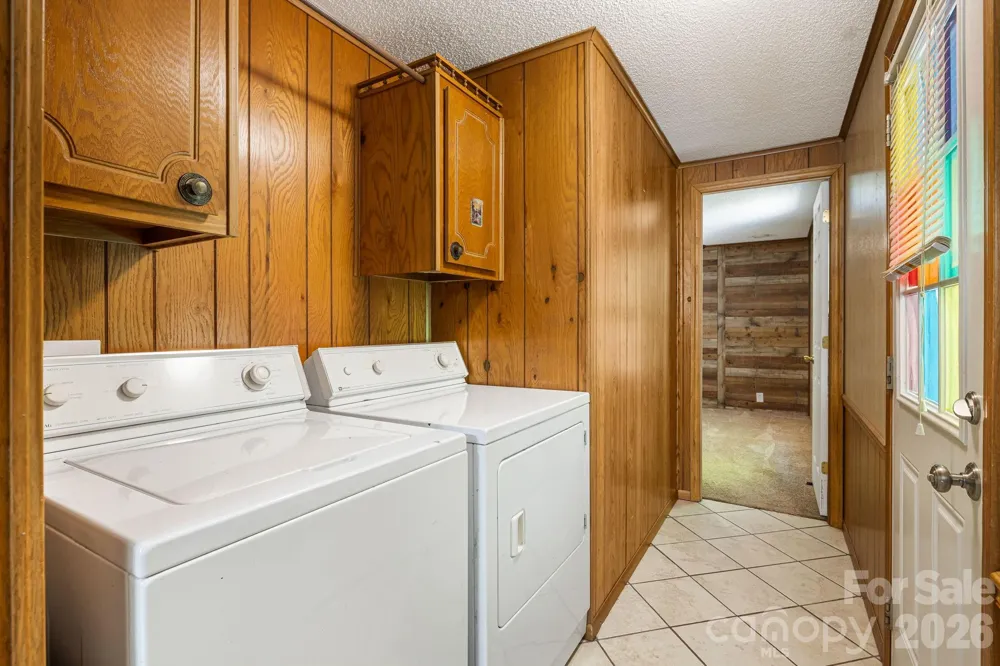 1903 Old Mountain Road Mars Hill, NC 28753