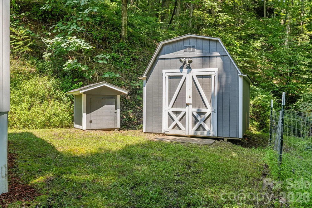 1903 Old Mountain Road Mars Hill, NC 28753