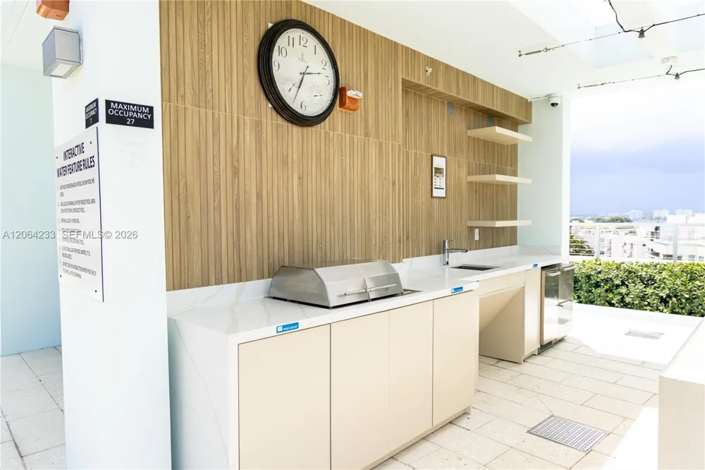 9221 E Bay Harbor Drive #307 Bay Harbor Islands, FL 33154
