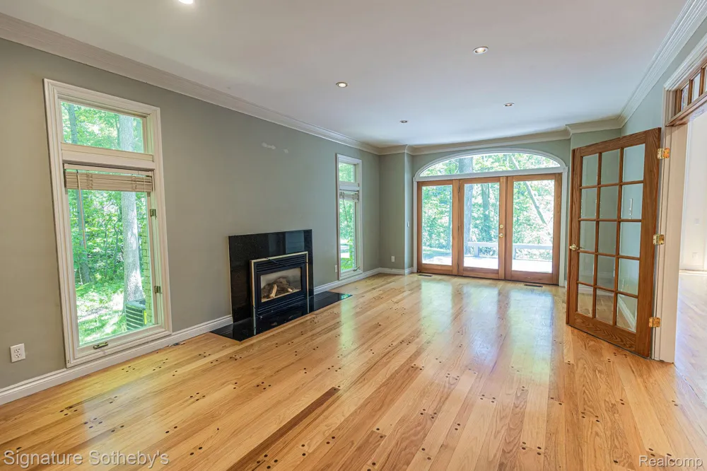 2855 Cranbrook Ridge Court Oakland Charter Township, MI 48306