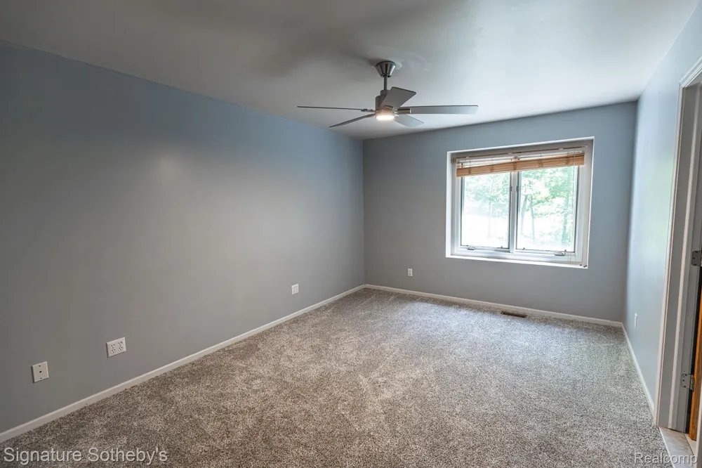 2855 Cranbrook Ridge Court Oakland Charter Township, MI 48306