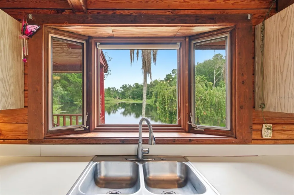 6409 CHISWICK COURT New Port Richey, FL 34655